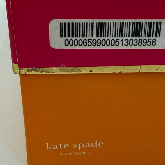 Kate Spade New York Signature Pink & Orange Gift Box – Luxury Designer Packaging - Picture 5 of 12